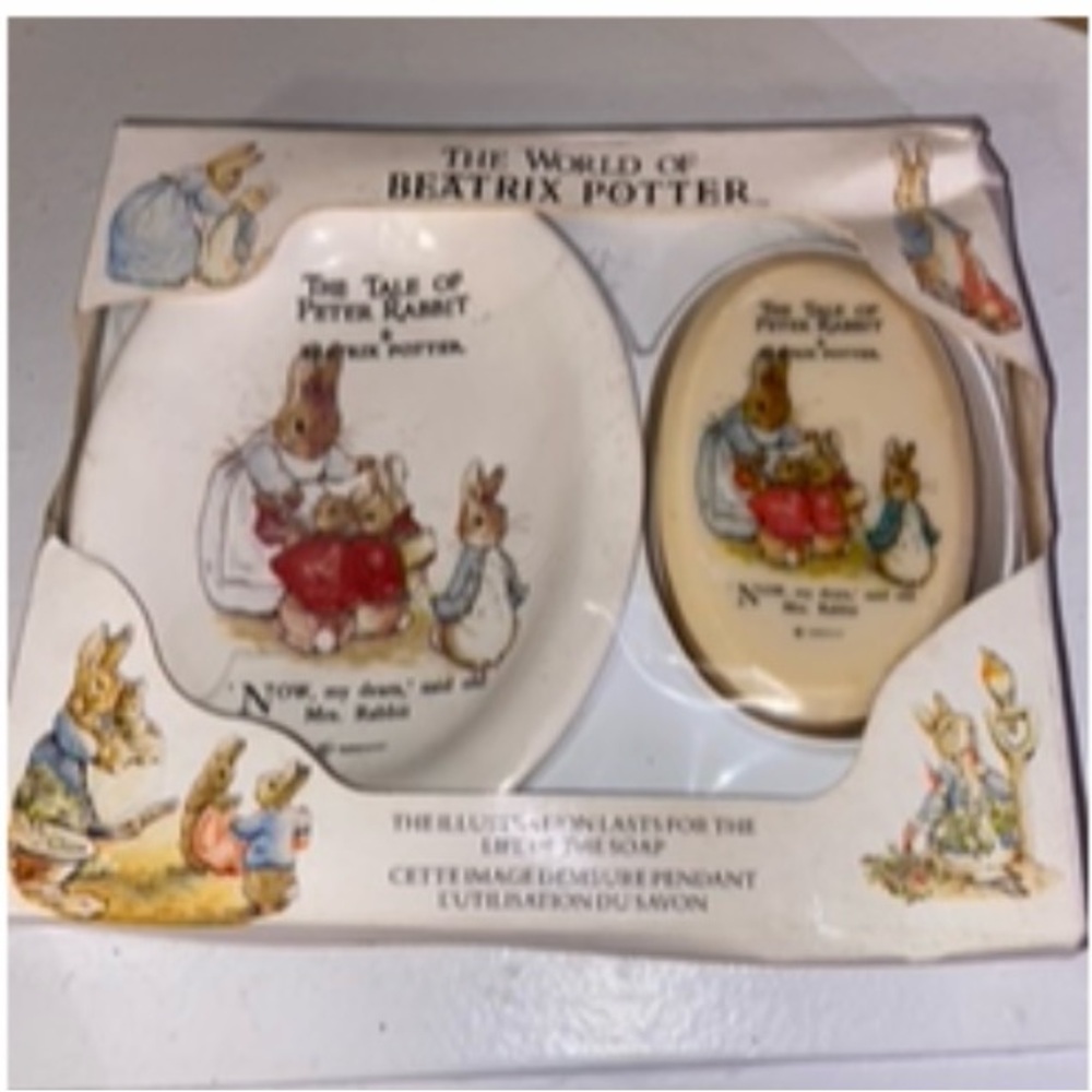 Vintage Beatrix Potter White Ceramic Dish / Soap Set